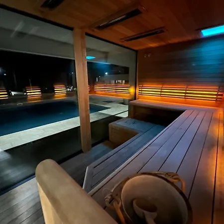 Littlebalaton- Pool, Sauna Апартаменты